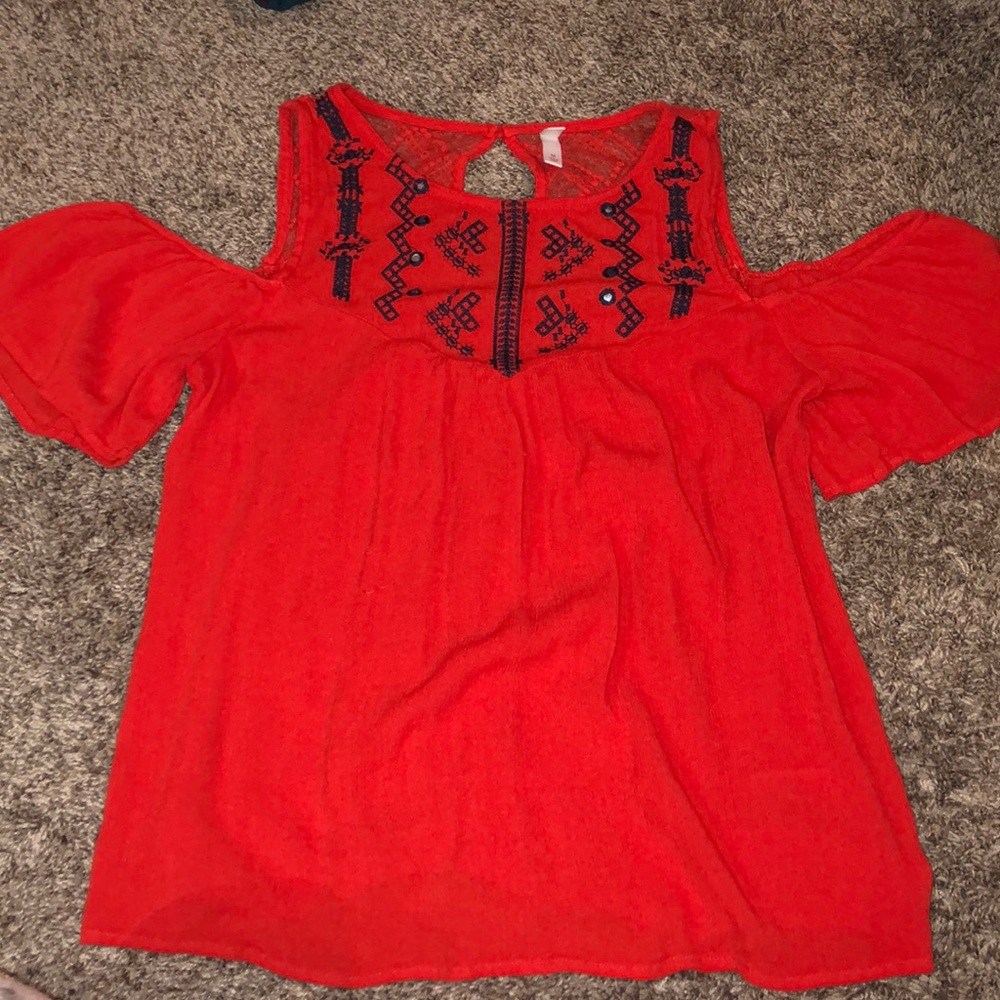 Cold Shoulder top